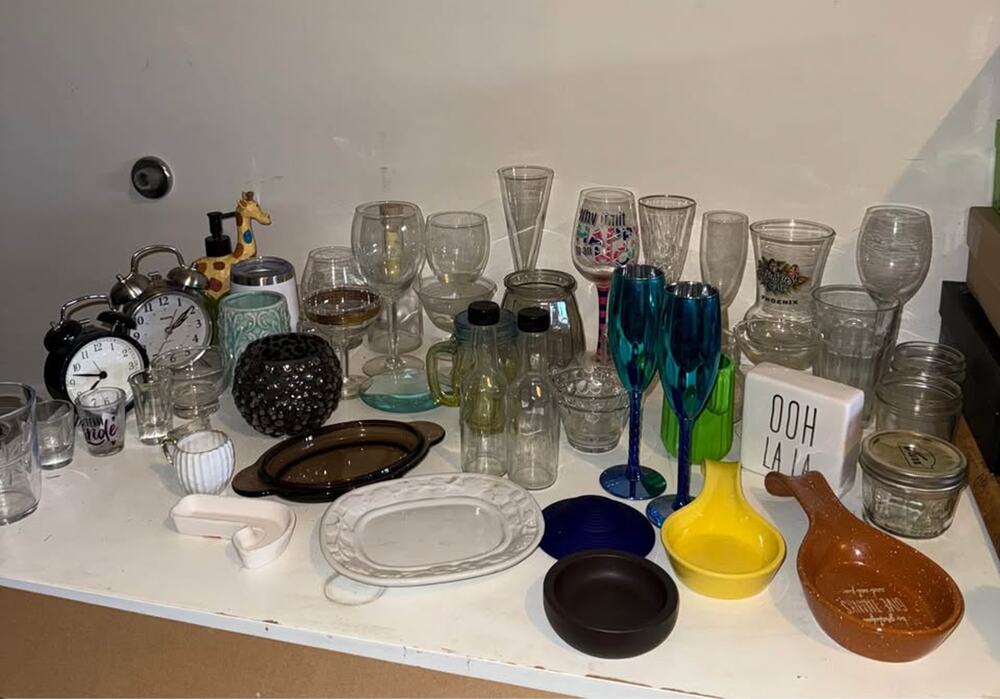 Assorted Kitchenware and Home Decor Lot !WILLING TO DELIVER!